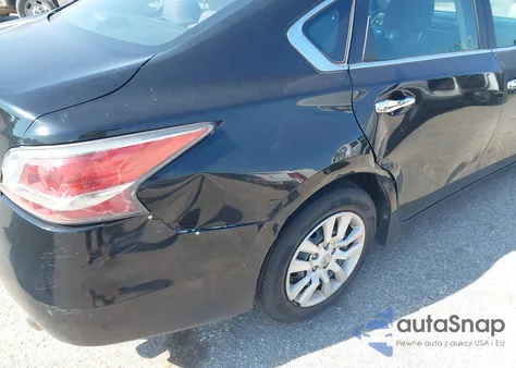 2015 Nissan Altima 2.5/2.5 S/2.5 Sl/2.5 Sv из США, поврежденный, VIN 1N4AL3AP7FC496713